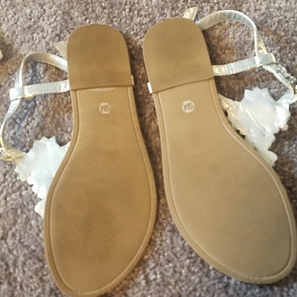 Sandals - Picture 2 of 2